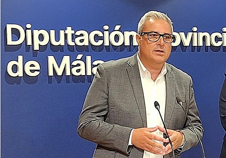 El PSOE de Málaga pide a Antonio Navarro que deje sus cargos como concejal y diputado provincial